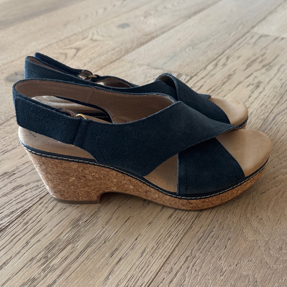 Clarks Black and Tan Wedge Sandals
